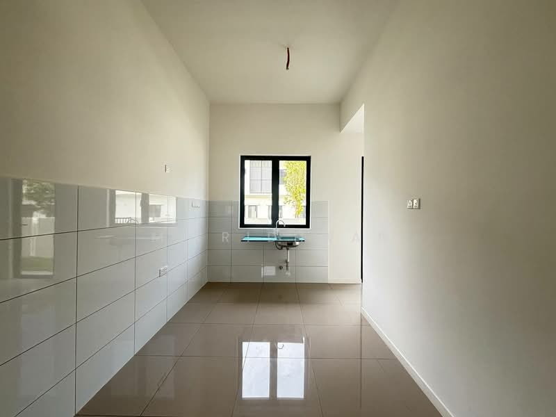 Rumah Teres untuk Dijual di Banting (Selangor) - M. Ridhwan - Kitchen - PropertyGuru.com.my