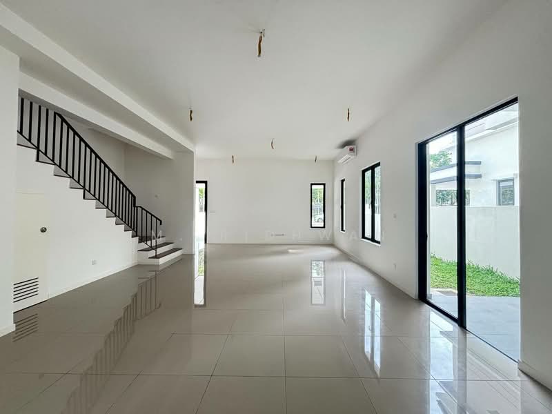Rumah Teres untuk Dijual di Banting (Selangor) - M. Ridhwan - Living Room - PropertyGuru.com.my