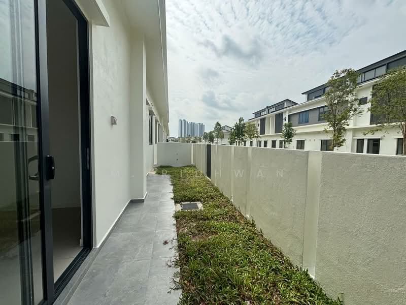 Rumah Teres untuk Dijual di Banting (Selangor) - M. Ridhwan - Exterior - PropertyGuru.com.my
