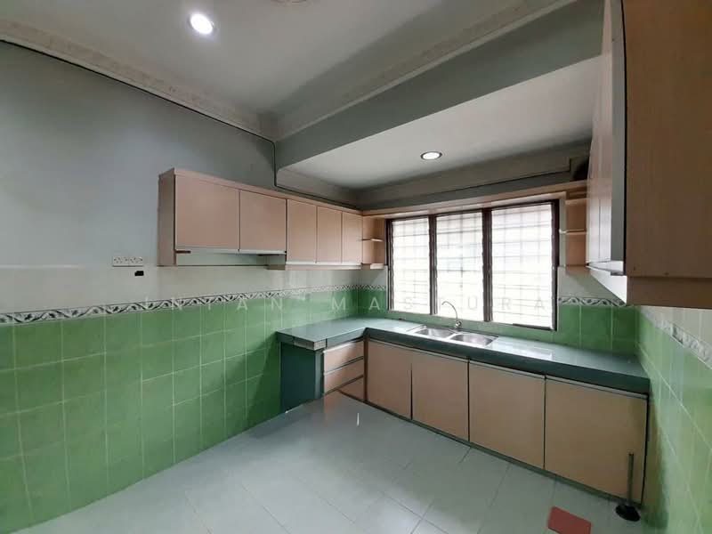 1-storey Terraced House for Sale in Taman Semenyih Indah (Semenyih) - Intan Mastura - Kitchen - PropertyGuru.com.my
