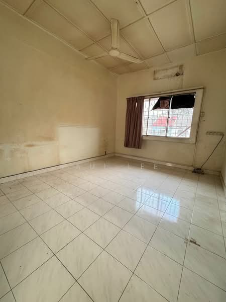 2-storey Terraced House for Sale in BANDAR PUCHONG JAYA (Puchong) - Paul Lee - Interior - PropertyGuru.com.my
