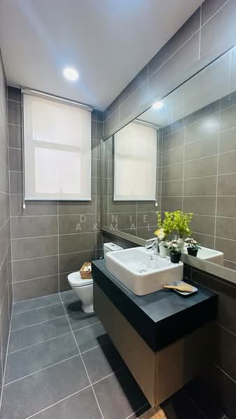 Bungalow for Sale in Kajang (Selangor) - Dinie Akmal - Bathroom - PropertyGuru.com.my