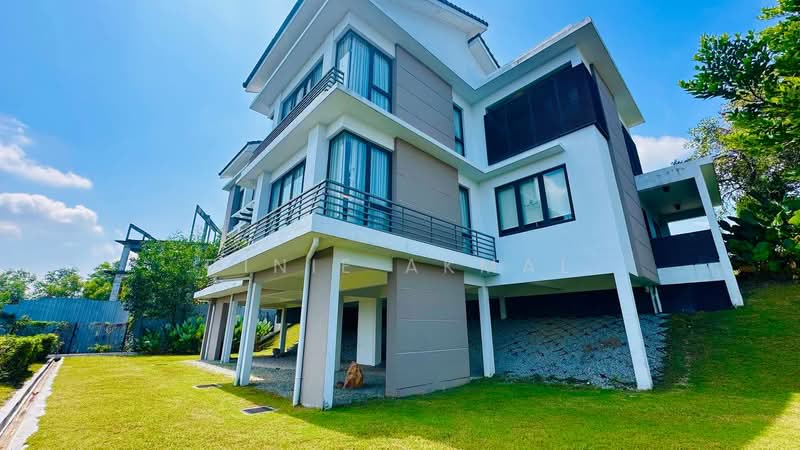 Bungalow for Sale in Kajang (Selangor) - Dinie Akmal - Exterior - PropertyGuru.com.my