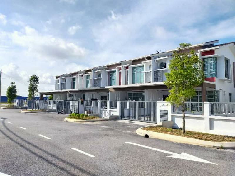 Rumah Teres 2-Tingkat untuk Dijual di Puncak Alam (Selangor) - Nazrin Hakimin - Exterior - PropertyGuru.com.my