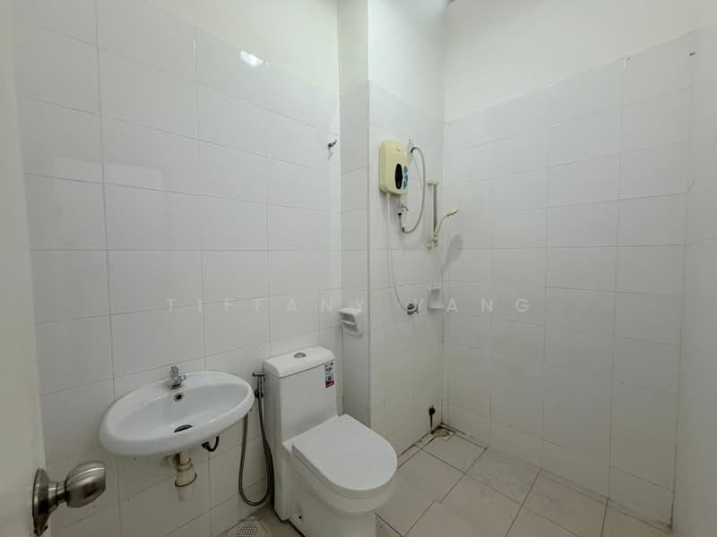 Cluster House for Rent in Rawang (Selangor) - Tiffany Yang - Bathroom - PropertyGuru.com.my