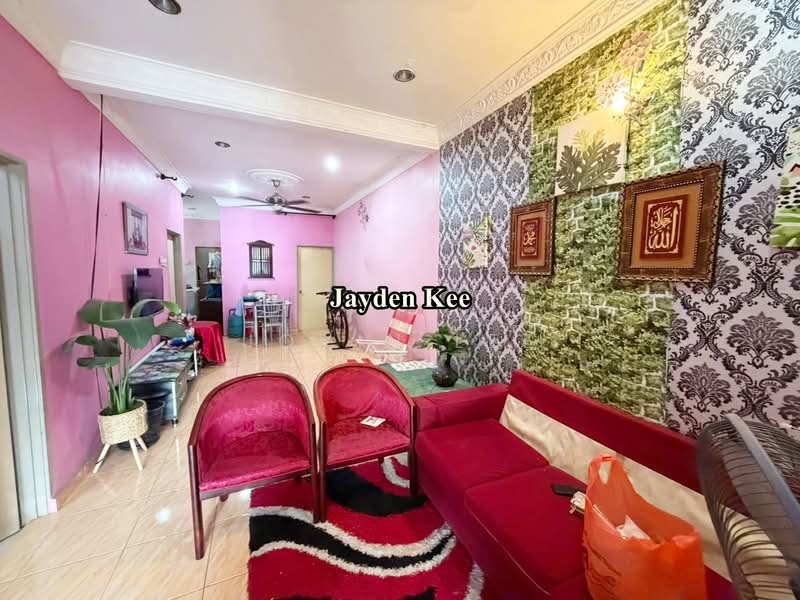 Rumah Teres 1 Tingkat untuk Dijual di Taman Jawi Indah (Sungai Jawi) - Jovin Lee - Living Room - PropertyGuru.com.my