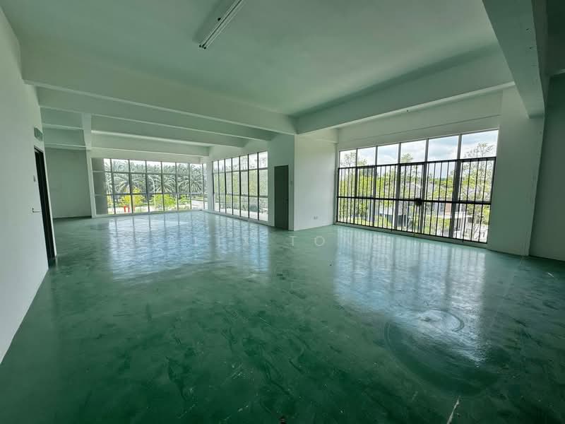 Shop / Office for Rent in Seksyen U17 (Shah Alam) - Alex Tong - Interior - PropertyGuru.com.my