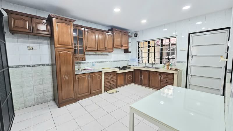 2-storey Terraced House for Rent in TAMAN PUCHONG UTAMA (Puchong) - Wendy Chin - Kitchen - PropertyGuru.com.my