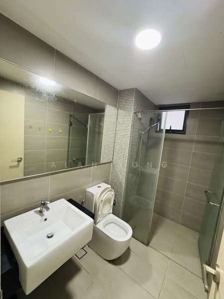 Service Residence for Sale at V Residence 2 @ Sunway Velocity - Alan Hong - Bathroom - PropertyGuru.com.my