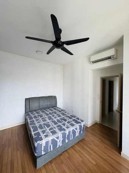 Service Residence for Sale at V Residence 2 @ Sunway Velocity - Alan Hong - Bedroom - PropertyGuru.com.my
