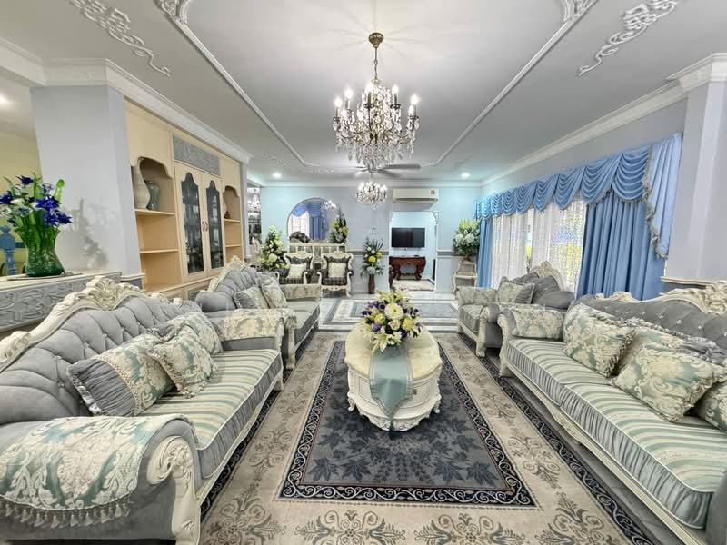 Bungalow for Sale in Seksyen 6 (Shah Alam) - Shiqin Saidin - Living Room - PropertyGuru.com.my