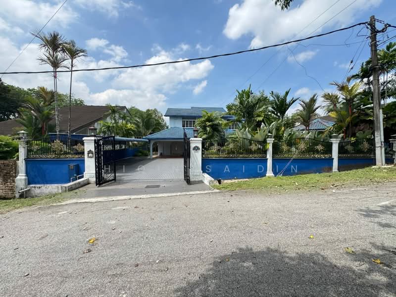 Bungalow for Sale in Seksyen 6 (Shah Alam) - Shiqin Saidin - Exterior - PropertyGuru.com.my