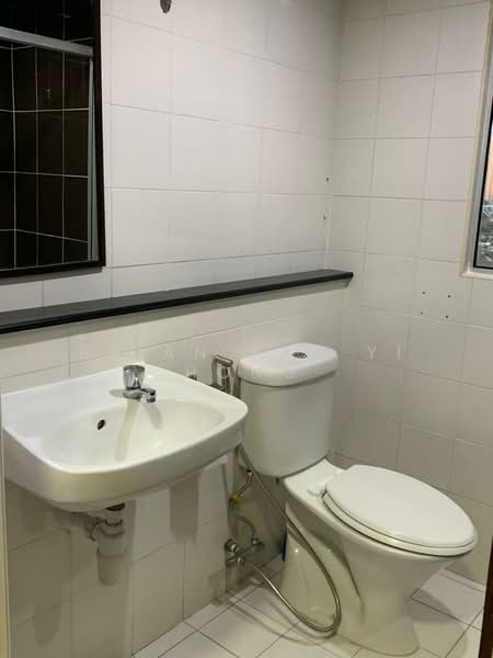 Condominium for Rent at The Tamarind - Brian Tan Yi Hong - Bathroom - PropertyGuru.com.my
