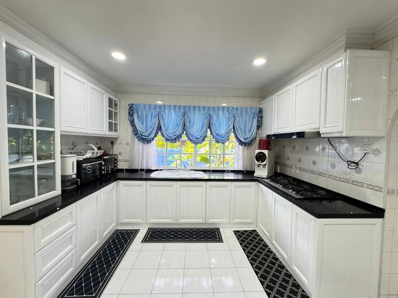 Bungalow for Sale in Seksyen 6 (Shah Alam) - Shiqin Saidin - Kitchen - PropertyGuru.com.my