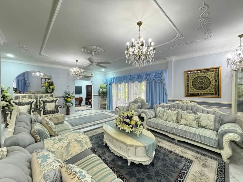 Bungalow for Sale in Seksyen 6 (Shah Alam) - Shiqin Saidin - Living Room - PropertyGuru.com.my