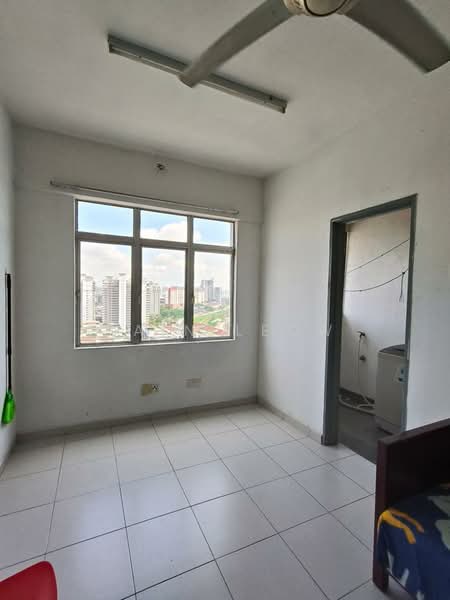 Servis Apartment untuk Dijual di The Academia @ South City Plaza - Rain Leow - Bedroom - PropertyGuru.com.my