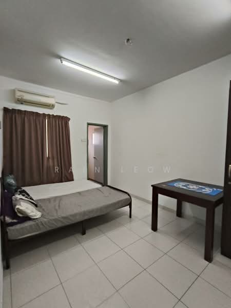 Servis Apartment untuk Dijual di The Academia @ South City Plaza - Rain Leow - Bedroom - PropertyGuru.com.my