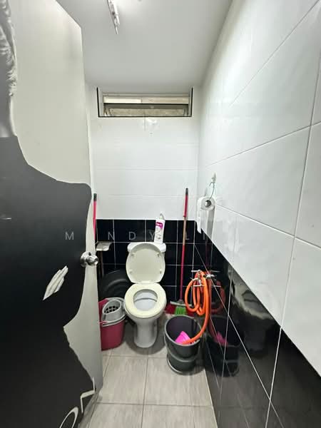 Shop for Rent in Kepong (Kuala Lumpur) - Mandy Liew - Bathroom - PropertyGuru.com.my