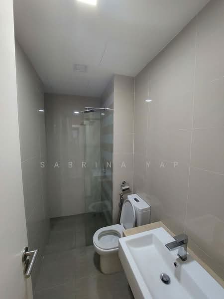 Servis Apartment untuk Disewa di South View - Sabrina Yap - Bathroom - PropertyGuru.com.my