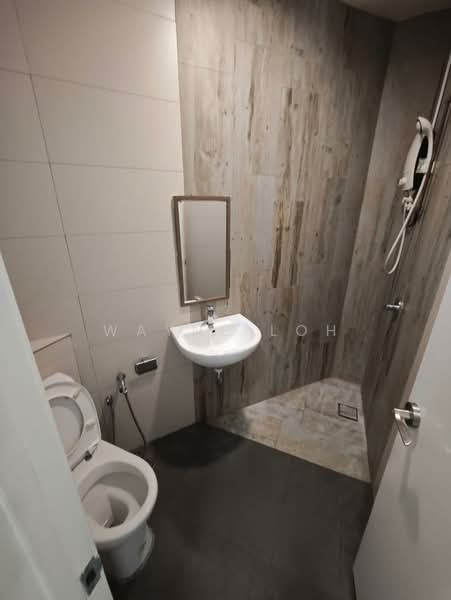 Servis Apartment untuk Disewa di Arte S - Wayne Loh - Bathroom - PropertyGuru.com.my