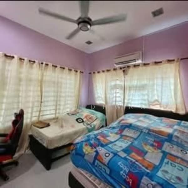 1-storey Terraced House for Sale in Rkt Labu Lanjut (Sepang) - M. Ridhwan - Bedroom - PropertyGuru.com.my