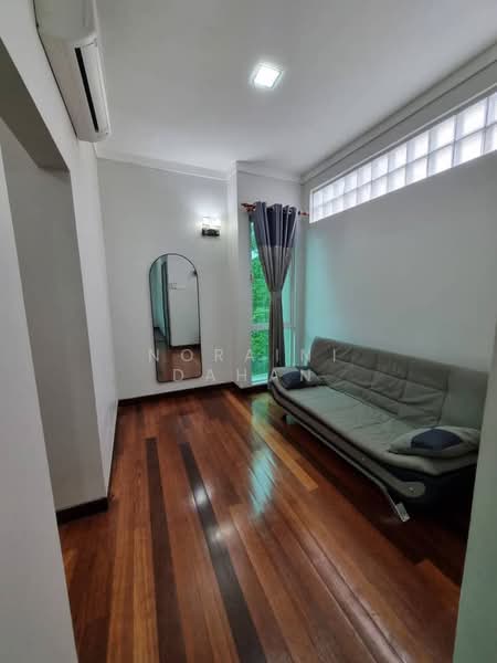Rumah Banglo untuk Dijual di Shah Alam (Selangor) - Noraini Dahan - Living Room - PropertyGuru.com.my