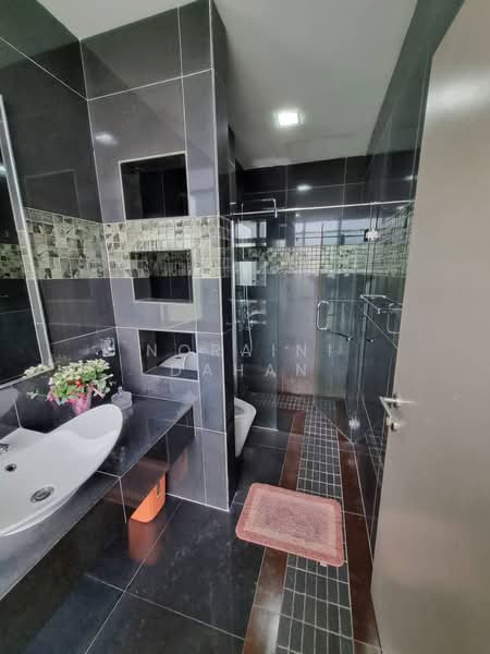 Rumah Banglo untuk Dijual di Shah Alam (Selangor) - Noraini Dahan - Bathroom - PropertyGuru.com.my
