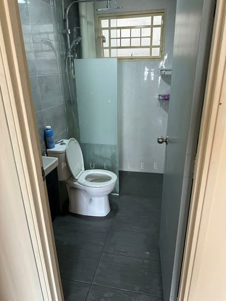 Apartment for Sale at Kenanga Apartments - Paul Lee - Bathroom - PropertyGuru.com.my