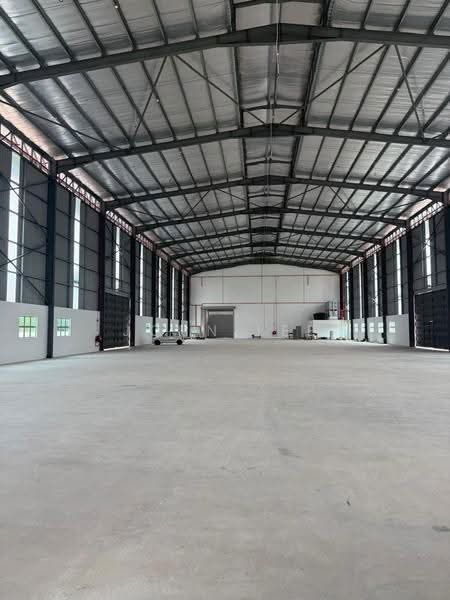Gudang untuk Dijual di Kampung Teluk Mengkuang (Telok Panglima Garang) - John Lee - PropertyGuru.com.my