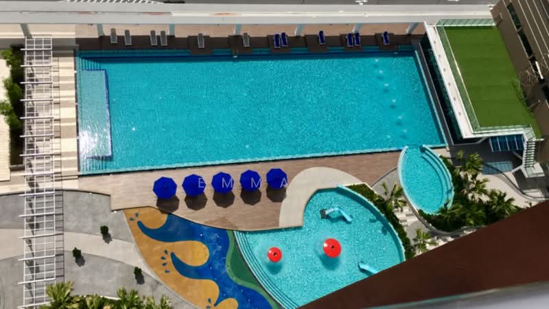 Servis Apartment untuk Disewa di Amerin Residence - Emma R - Pool - PropertyGuru.com.my