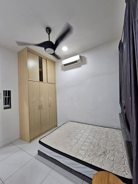 Service Residence for Sale at Skypod Residence - Janice CC Tan - Bedroom - PropertyGuru.com.my
