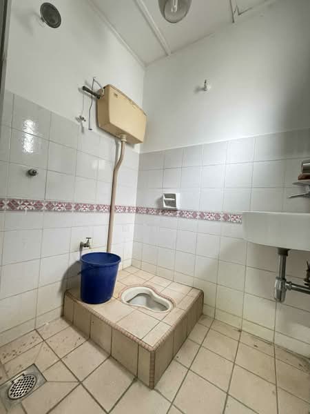2-storey Terraced House for Sale in Taman Wawasan (Puchong) - Jayden Lee - Bathroom - PropertyGuru.com.my