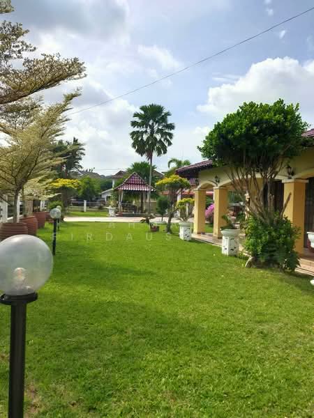 Bungalow for Sale in Rawang (Selangor) - Ahmad Firdaus Mahmod - Exterior - PropertyGuru.com.my