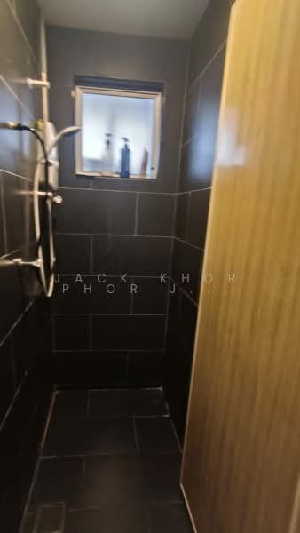 Shop / Office for Rent in Setia Alam (Selangor) - Jack Khor Phor Jiing - Bathroom - PropertyGuru.com.my
