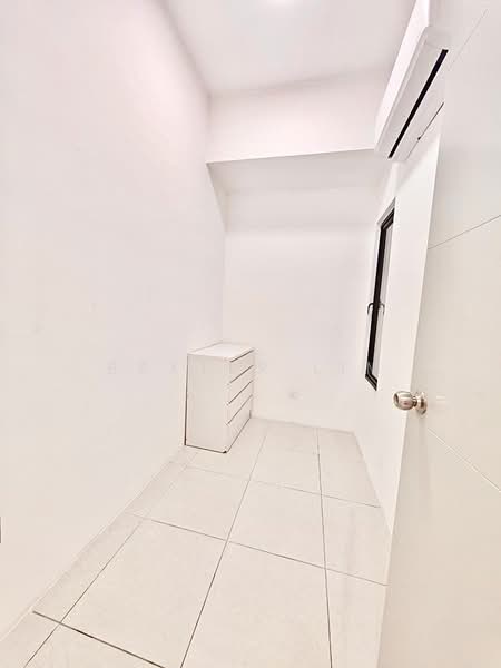 Service Residence for Sale at M Suite @ Desa Park North - Baxter Lim - Interior - PropertyGuru.com.my