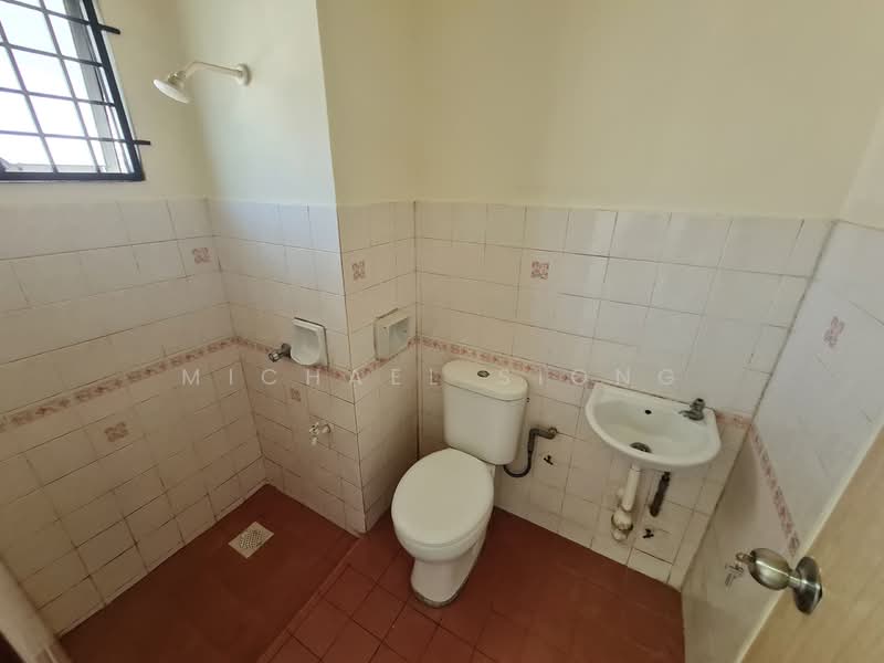 1-storey Terraced House for Rent in Rawang (Selangor) - Michael Siong - Bathroom - PropertyGuru.com.my