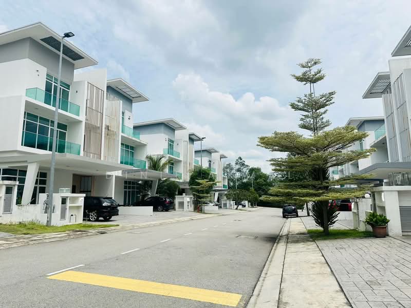 Semi-Detached House for Sale in Cyberjaya (Selangor) - Dinie Akmal - PropertyGuru.com.my