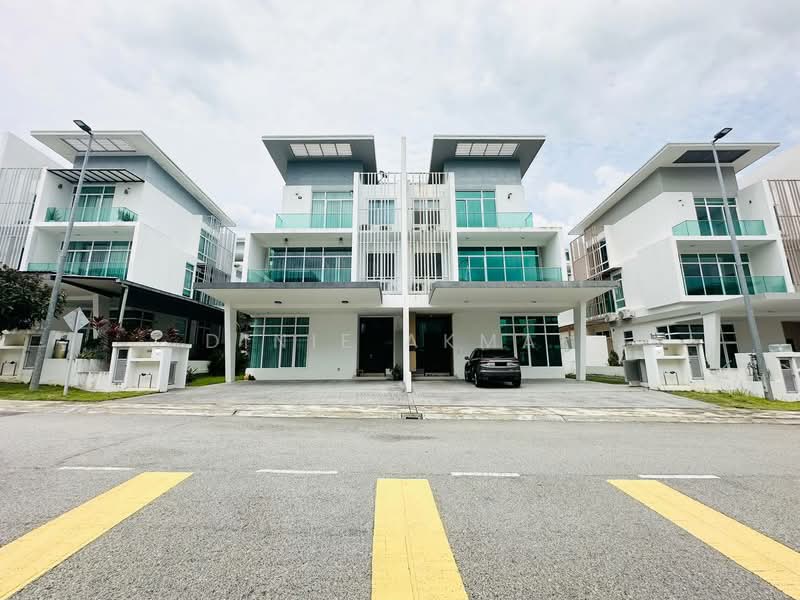 Semi-Detached House for Sale in Cyberjaya (Selangor) - Dinie Akmal - PropertyGuru.com.my