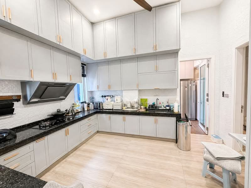 Rumah Berkembar untuk Dijual di Temasya Glenmarie (Glenmarie) - Kenny Chua - Kitchen - PropertyGuru.com.my