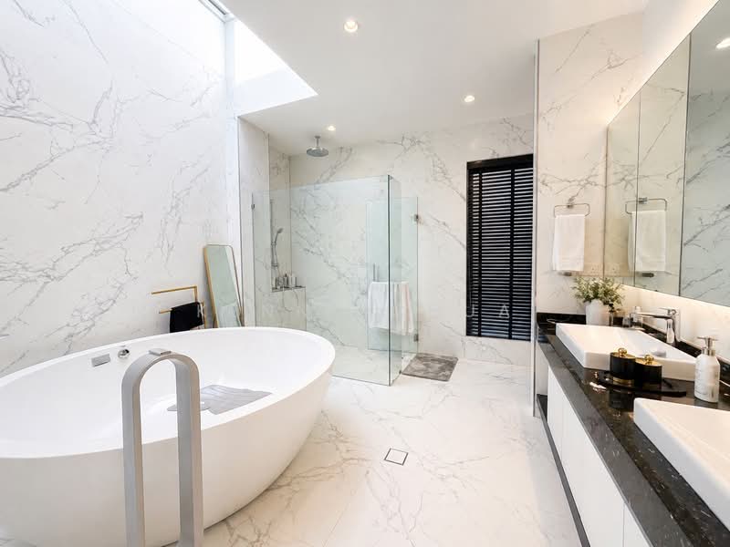 Rumah Berkembar untuk Dijual di Temasya Glenmarie (Glenmarie) - Kenny Chua - Bathroom - PropertyGuru.com.my