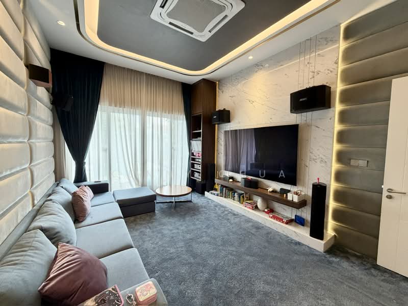 Rumah Berkembar untuk Dijual di Temasya Glenmarie (Glenmarie) - Kenny Chua - Living Room - PropertyGuru.com.my