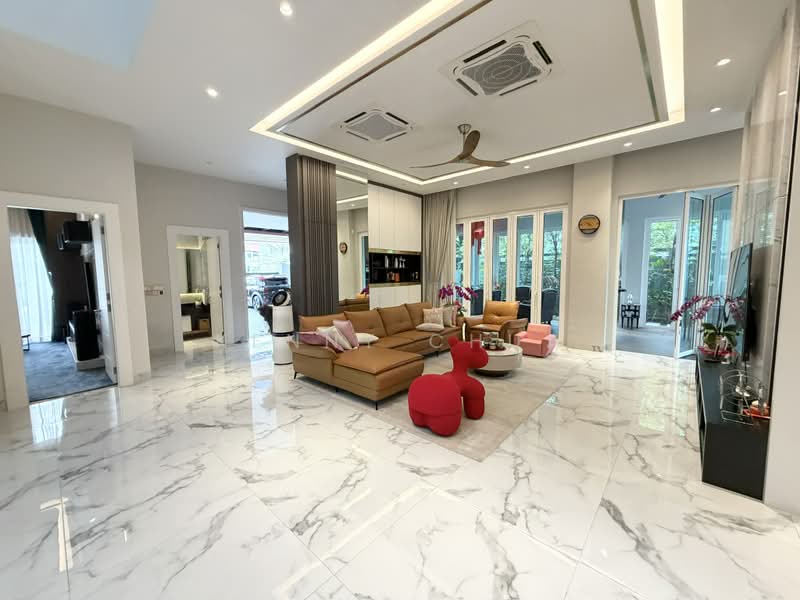 Rumah Berkembar untuk Dijual di Temasya Glenmarie (Glenmarie) - Kenny Chua - Living Room - PropertyGuru.com.my