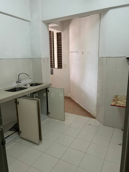 Apartment for Sale at Andari Townvilla - Marcus Lee - Kitchen - PropertyGuru.com.my