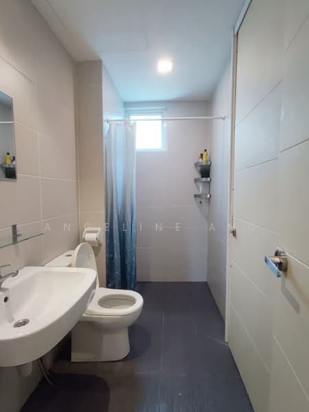 Kondominium untuk Disewa di The Regina - ANGELINE ANG - Bathroom - PropertyGuru.com.my