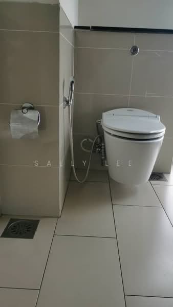 Servis Apartment untuk Dijual di Swiss Garden Residences - Sally Lee - Bathroom - PropertyGuru.com.my
