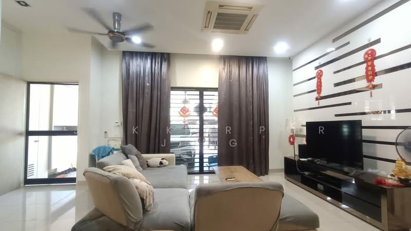 2-storey Terraced House for Sale in Setia Damai (Setia Alam) - Jack Khor Phor Jiing - Living Room - PropertyGuru.com.my