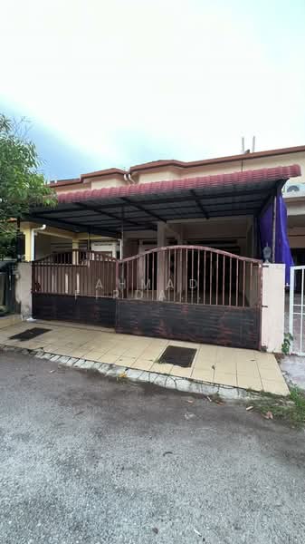 Rumah Teres 2 Tingkat untuk Dijual di Taman Cempaka (Banting) - Ahmad Firdaus Mahmod - Exterior - PropertyGuru.com.my