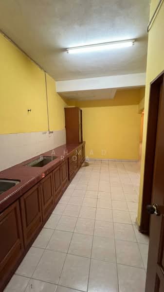Rumah Teres 2 Tingkat untuk Dijual di Taman Cempaka (Banting) - Ahmad Firdaus Mahmod - Kitchen - PropertyGuru.com.my