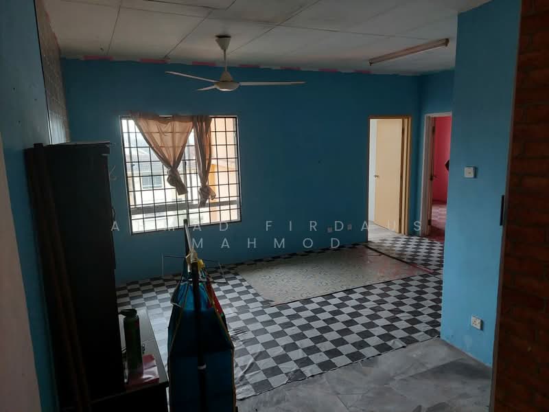 Apartment for Sale at Astana Alam Apartment 2 - Ahmad Firdaus Mahmod - Living Room - PropertyGuru.com.my