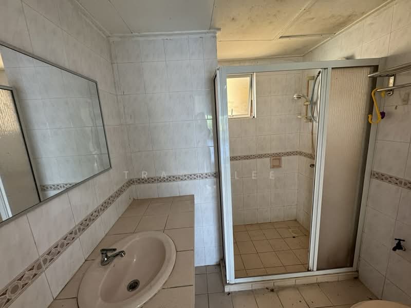 Condominium for Sale at Villa Lagenda - Tracy Lee - Bathroom - PropertyGuru.com.my